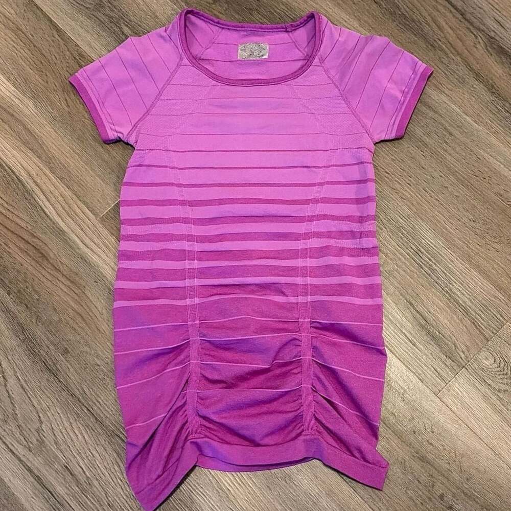 Athleta Fastest Track Tee Purple Striped Ruched Short Sleeve Top Size XS